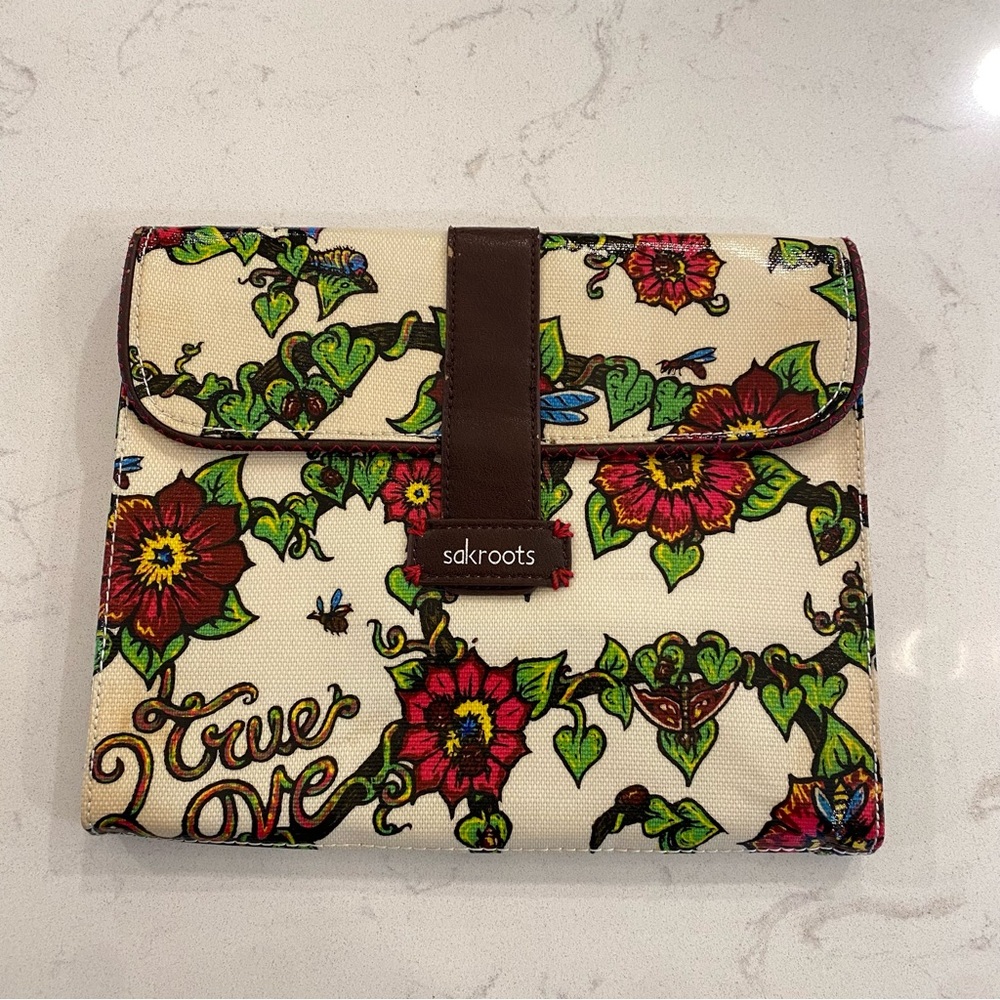 Sakroots iPad / kindle / tablet folio